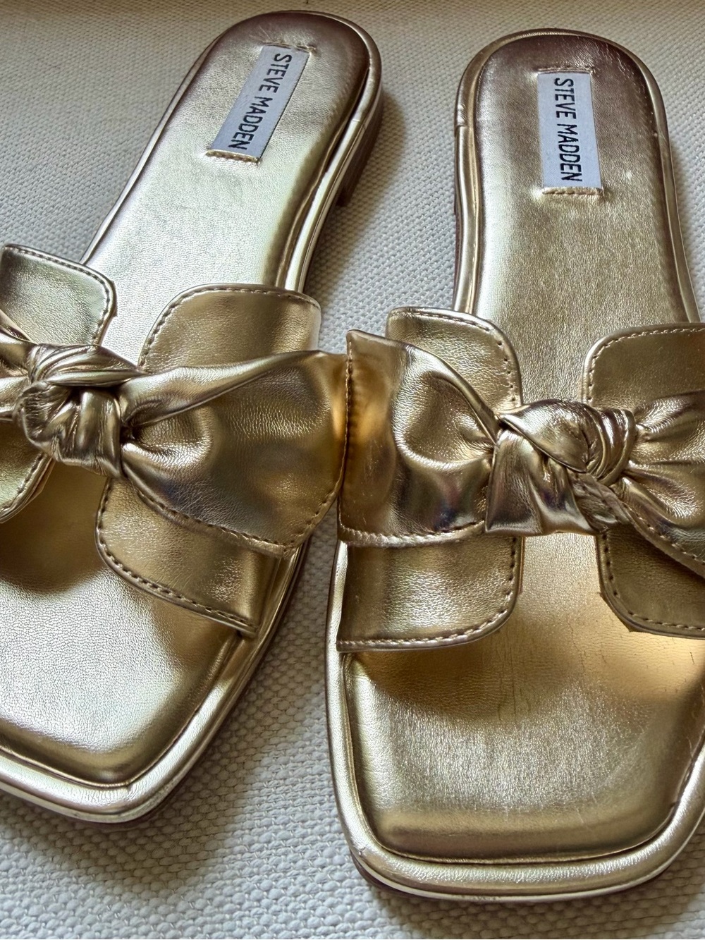 Steve Madden Metallic Gold Knot Bow Slide Sandals